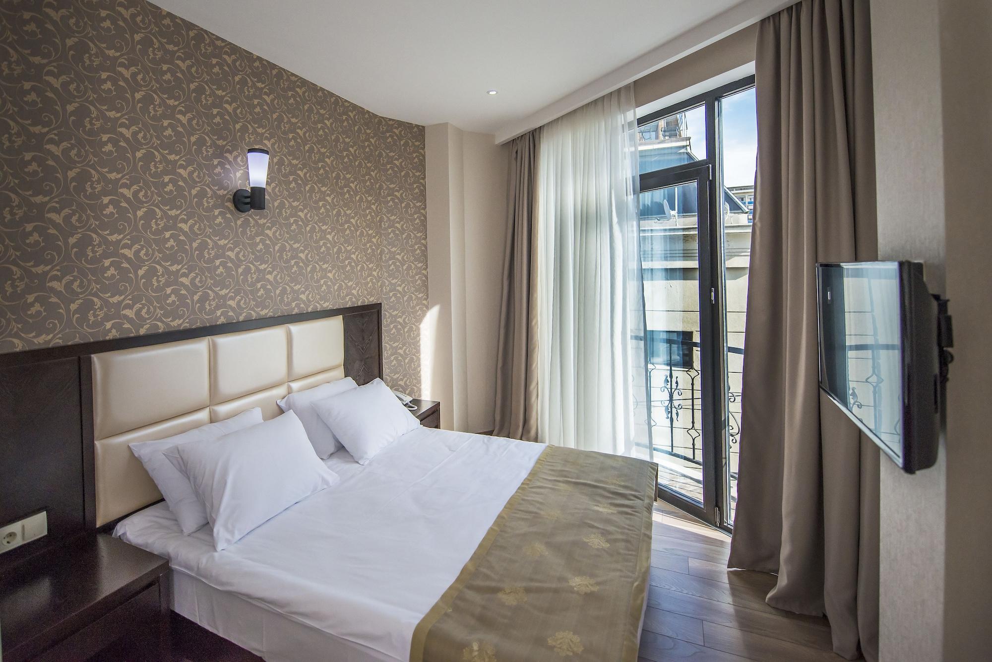 Tbilisi Inn Eksteriør bilde