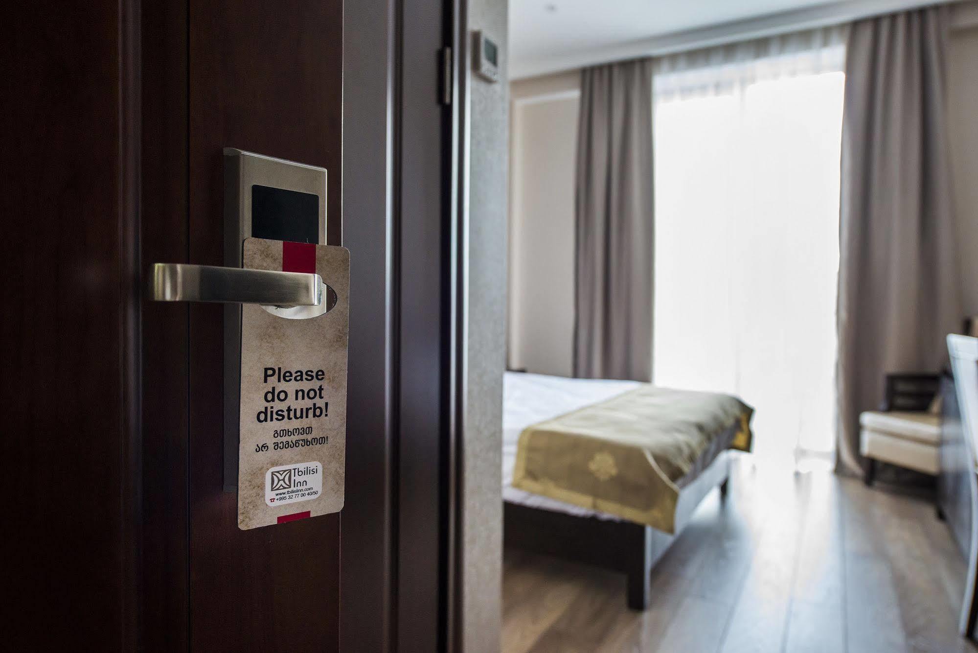 Tbilisi Inn Eksteriør bilde