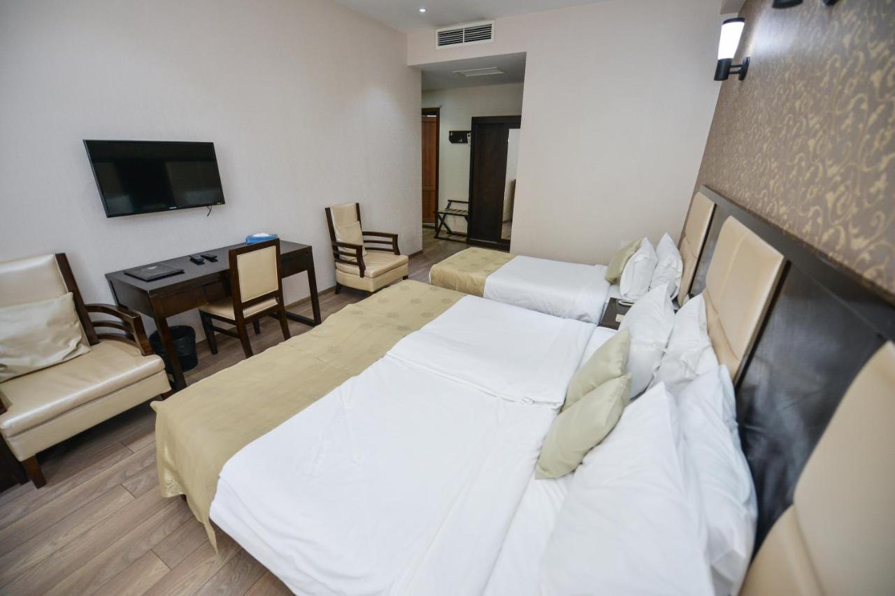 Tbilisi Inn Eksteriør bilde
